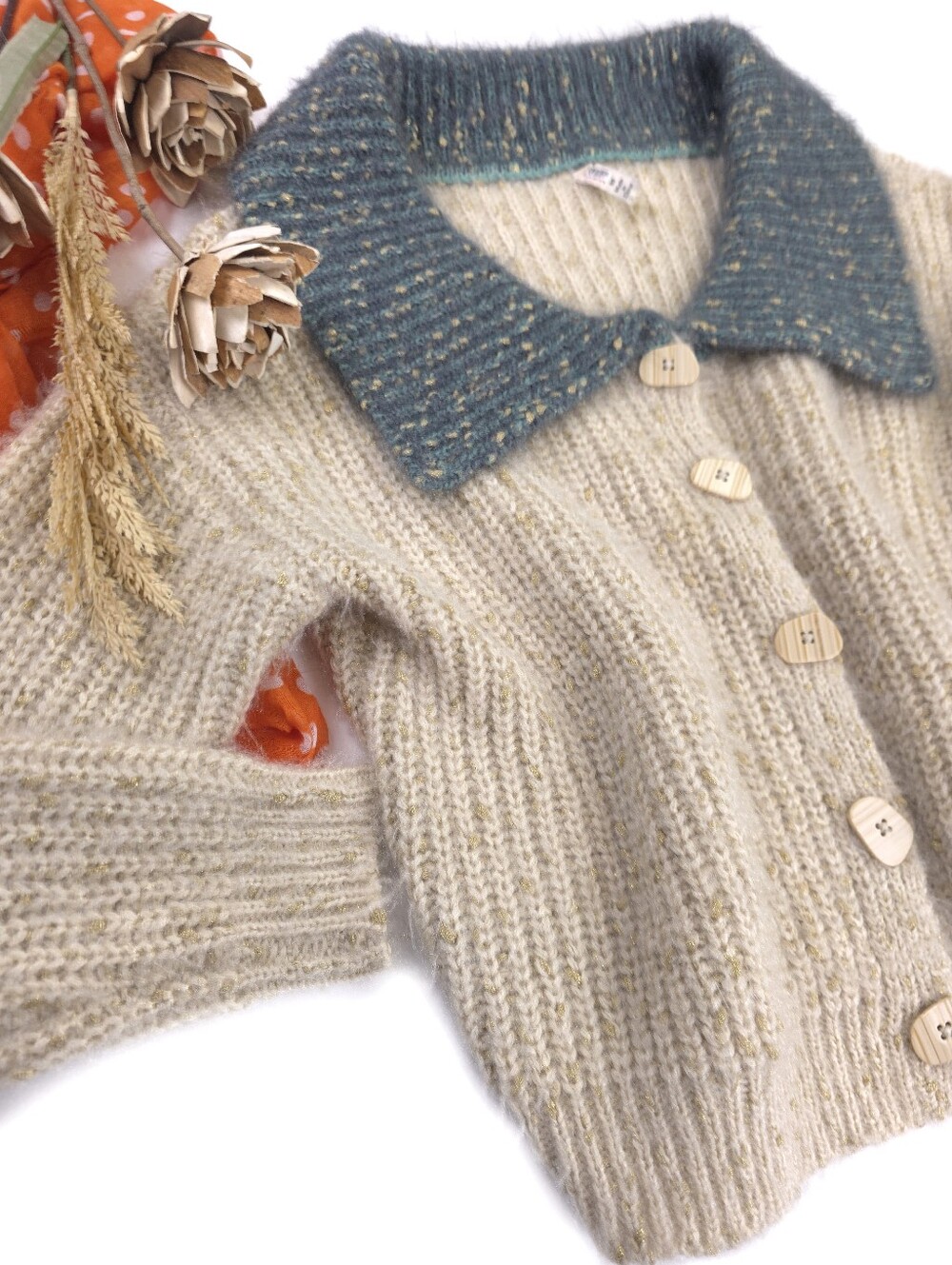 Cozy Beige Cardigan Sweater with Blue-Green Collar Poly Blend Sz M